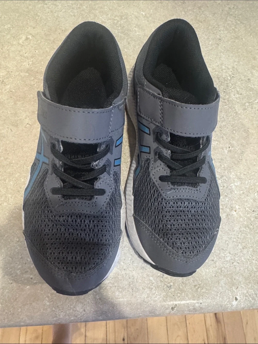 Asics Kids Gray and Blue Hook-and-Loop Athletic Sneakers
